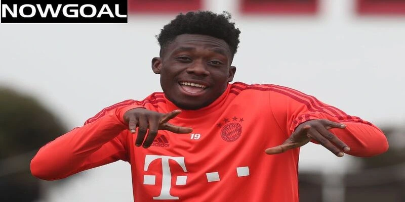 Alphonso Davies đang là LB top đầu thế giới
